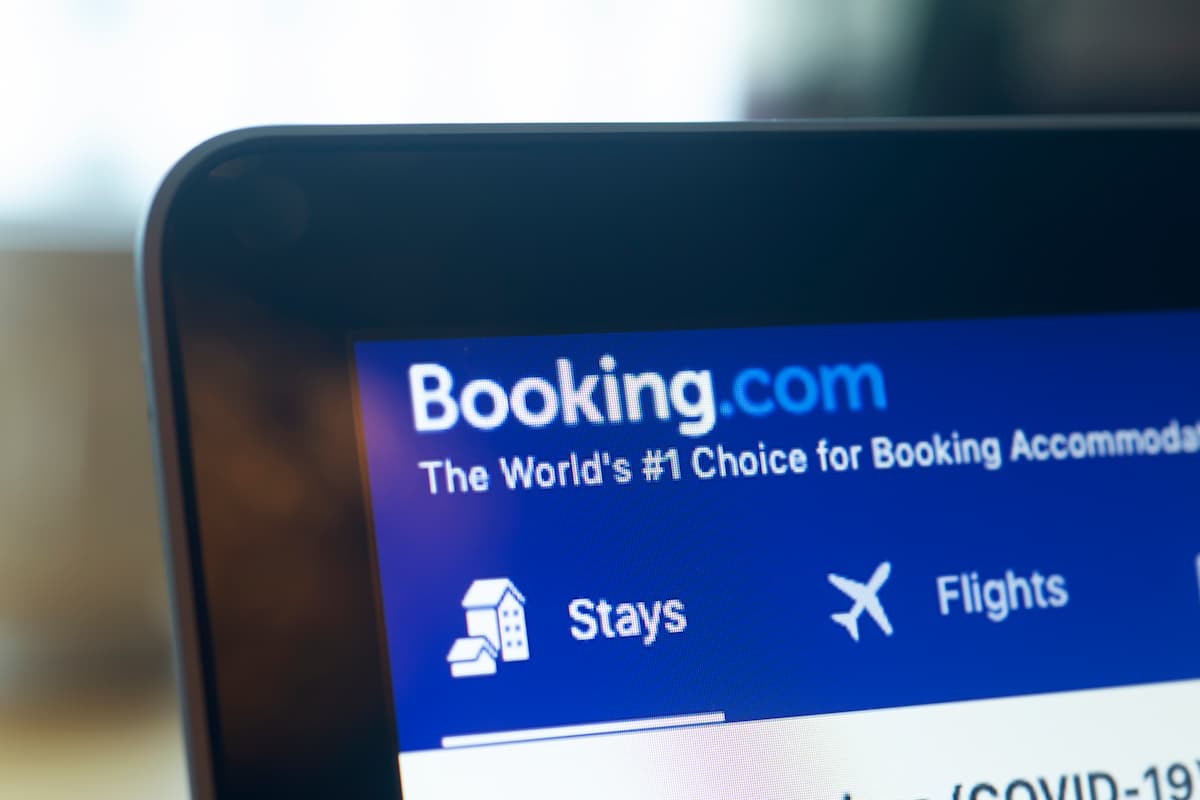 Close-up shot of Booking.com website on a screen. 